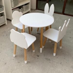Mesa y Sillas Fantasia