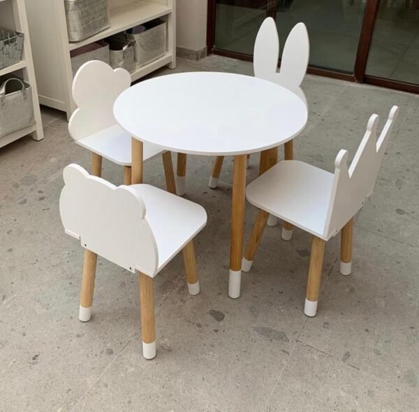 Mesa y Sillas Fantasia